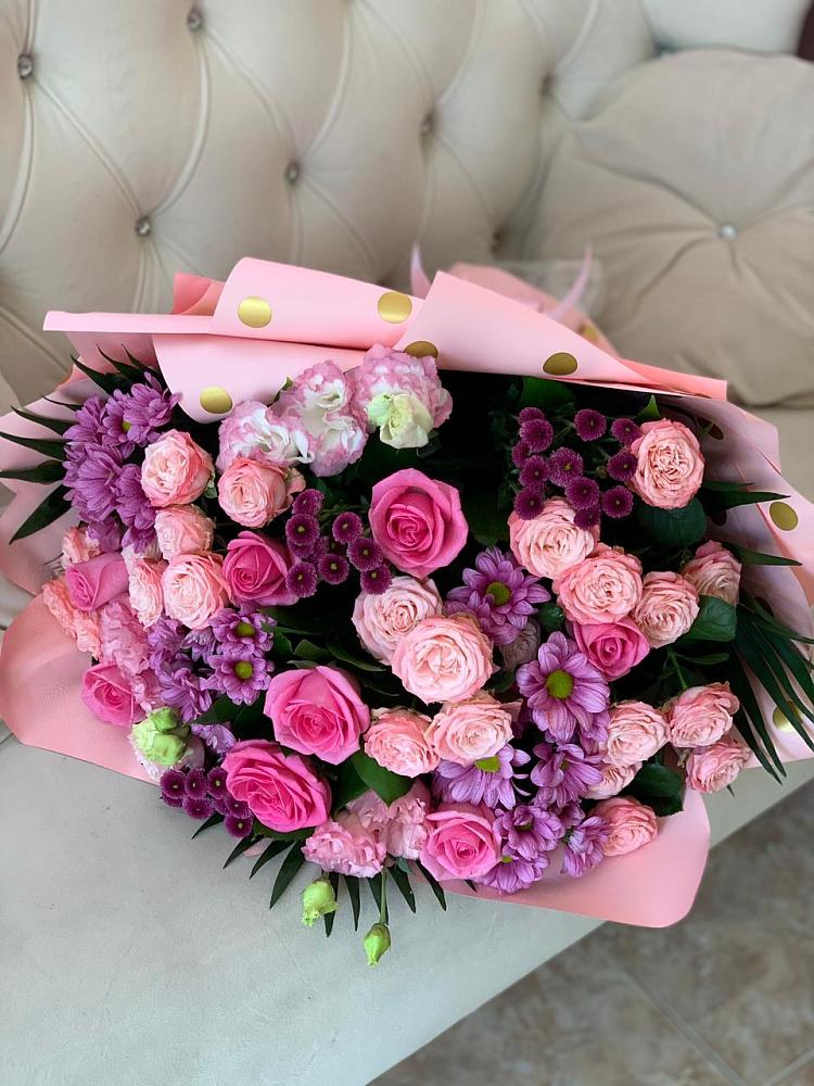 Букет цветов из: Хризантемы, Розы и Лизиантусы в Мамонах