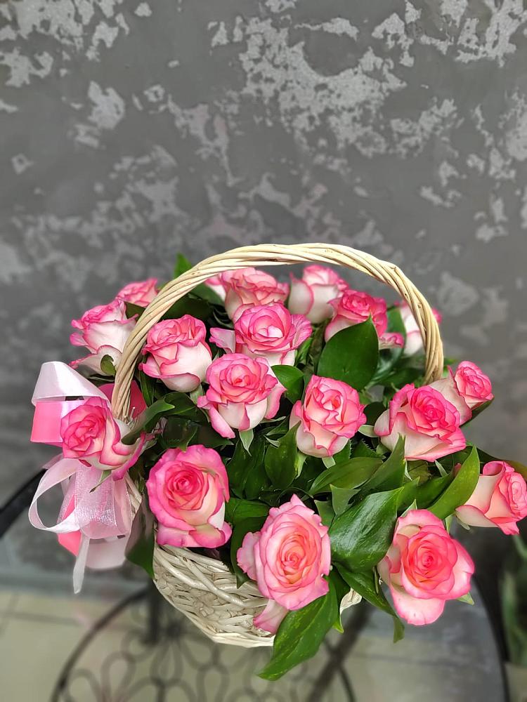 Цветочная композиция из Розы в корзине в Мамонах