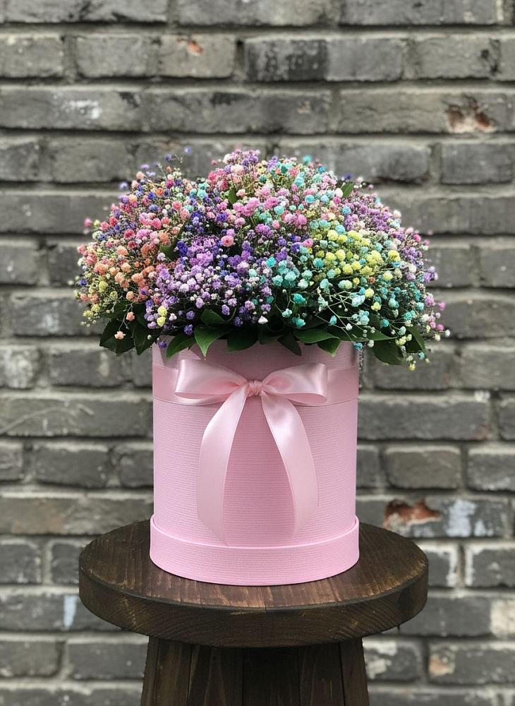 Цветочная композиция из Гипсофила и Розы в шляпной коробке в Мамонах