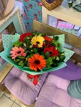 Букет цветов из:  Герберы, Хризантемы и Альстромерии #REPLACE_PRED# Мамонах