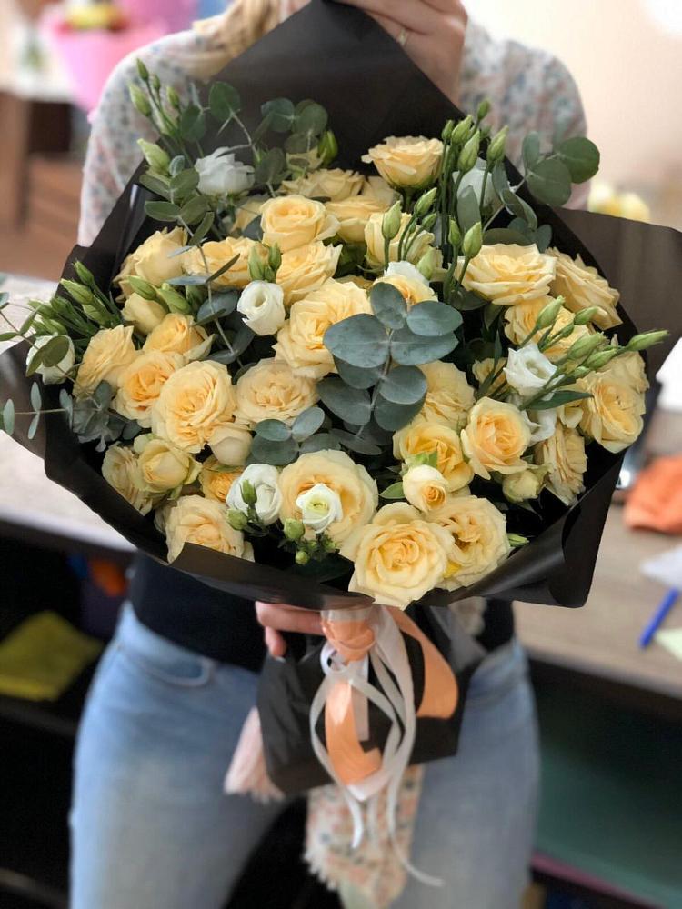 Букет цветов из: Розы и Лизиантусы в Мамонах