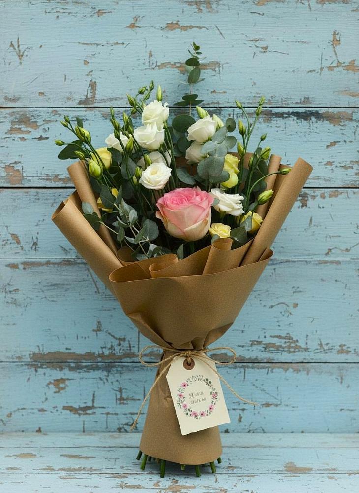 Букет цветов из: Розы и Лизиантусы в Мамонах