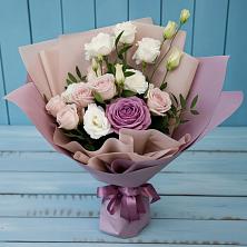 Букет цветов из:  Розы и Лизиантусы в Мамонах