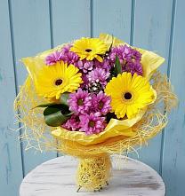 Букет цветов из:  Хризантемы и Герберы в Мамонах