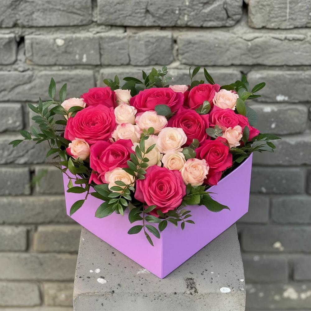 Цветочная композиция из Розы в коробке в Мамонах