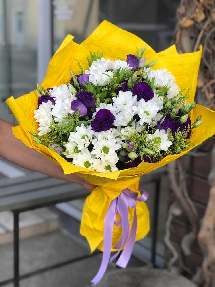 Букет цветов из: Ирисы, Хризантемы и Ромашки в Мамонах
