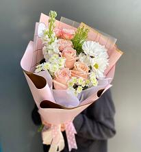Букет цветов из:  Хризантемы и Розы в Мамонах