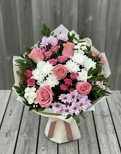 Букет цветов из:  Альстромерии, Гвоздики, Розы и Хризантемы #REPLACE_PRED# Мамонах