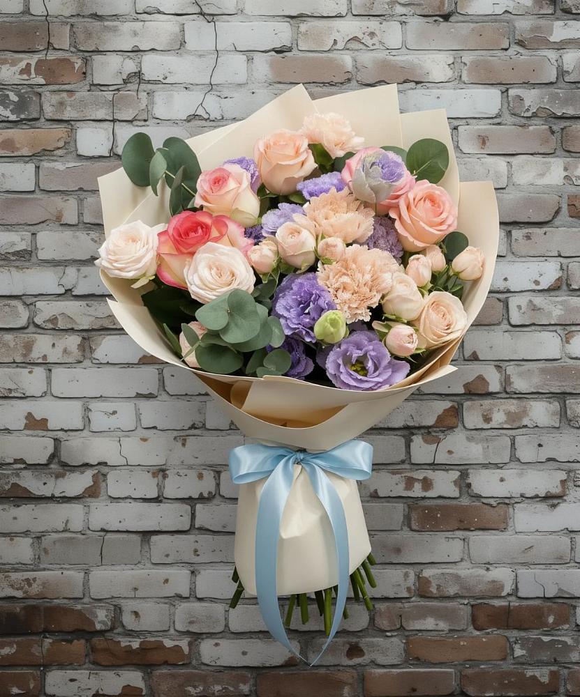 Букет цветов из: Розы, Лизиантусы и Гвоздики в Мамонах