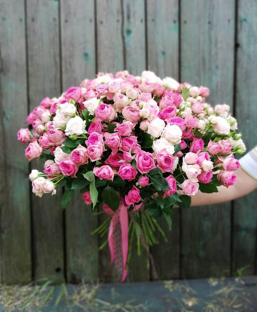 Букет Розовые кустовые розы Натали и Лав Лидия в Мамонах