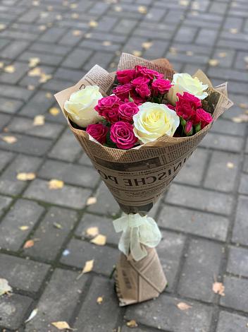 Букет цветов из: Розы в Мамонах