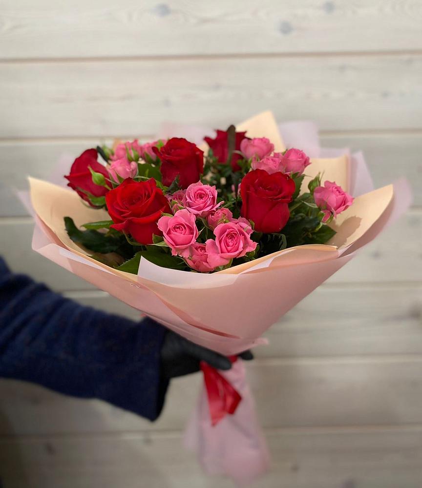 Букет цветов из: Розы в Мамонах