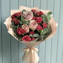 Букет цветов из:  Гвоздики и Розы в Мамонах