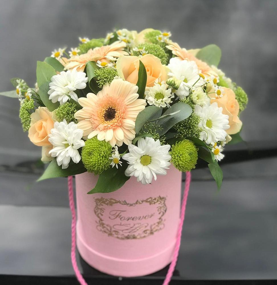 Цветочная композиция из Розы, Герберы и Хризантемы в шляпной коробке в Мамонах